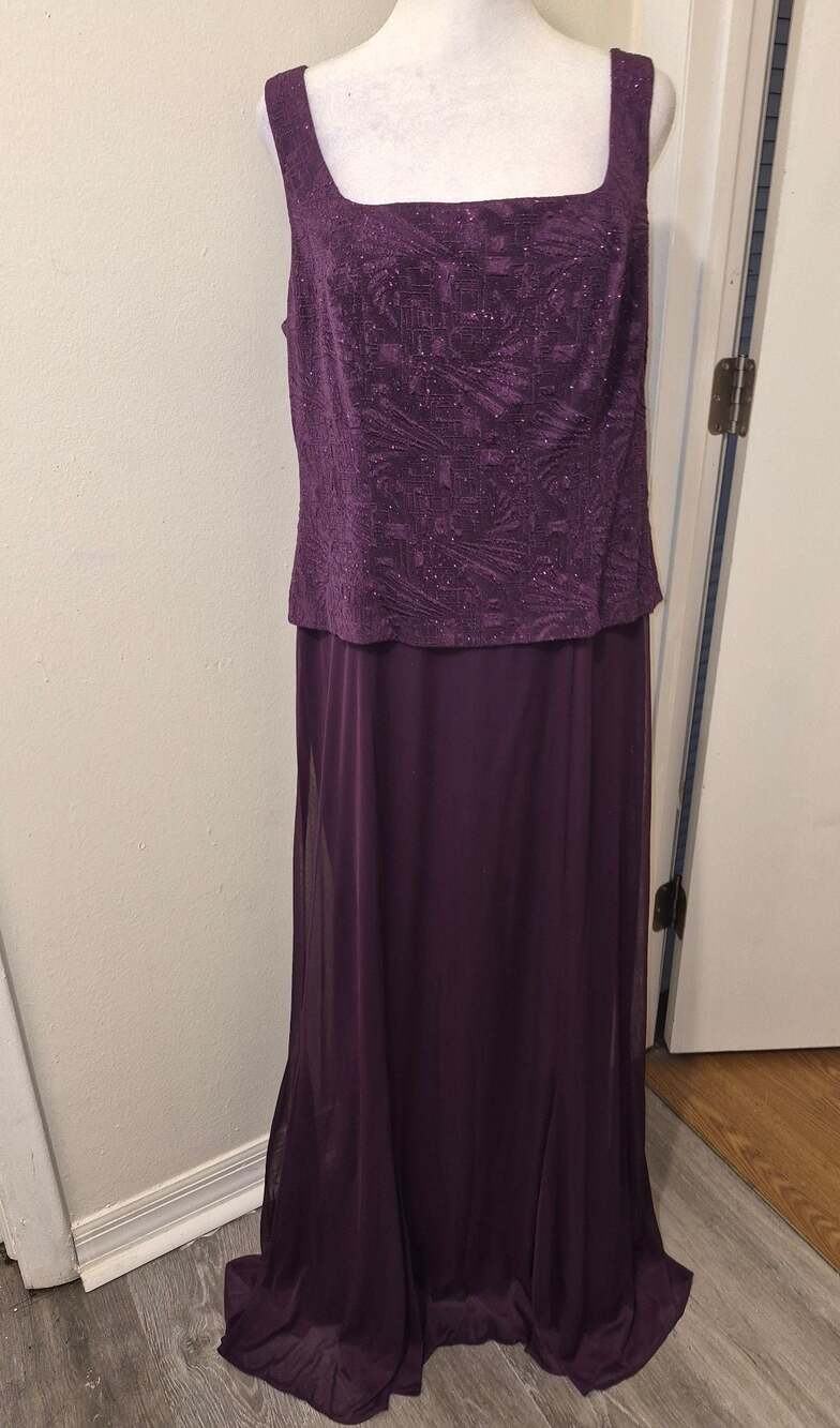 Alex Evenings Purple Glitter Jacquard Scoop Neck Long Formal Dress Size 14